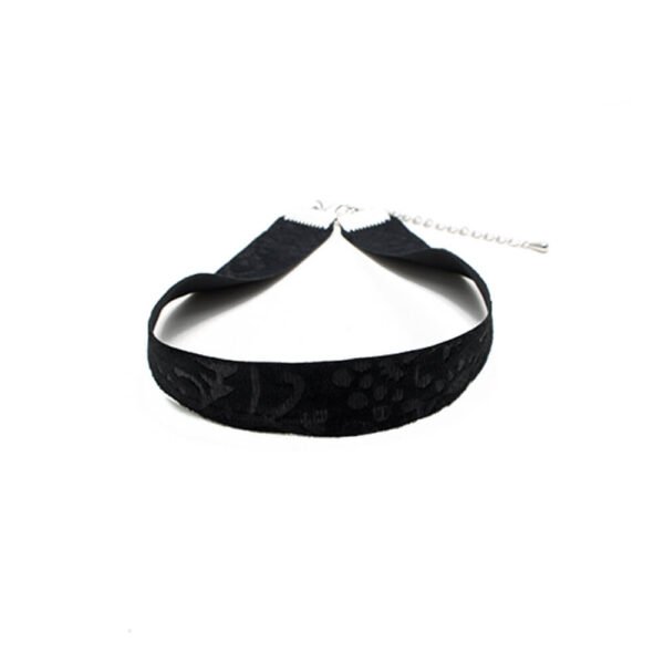 İşlemeli Kadife Tasma Choker Kolye